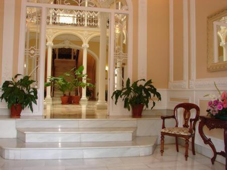 Victoria Hotel Trujillo Buitenkant foto