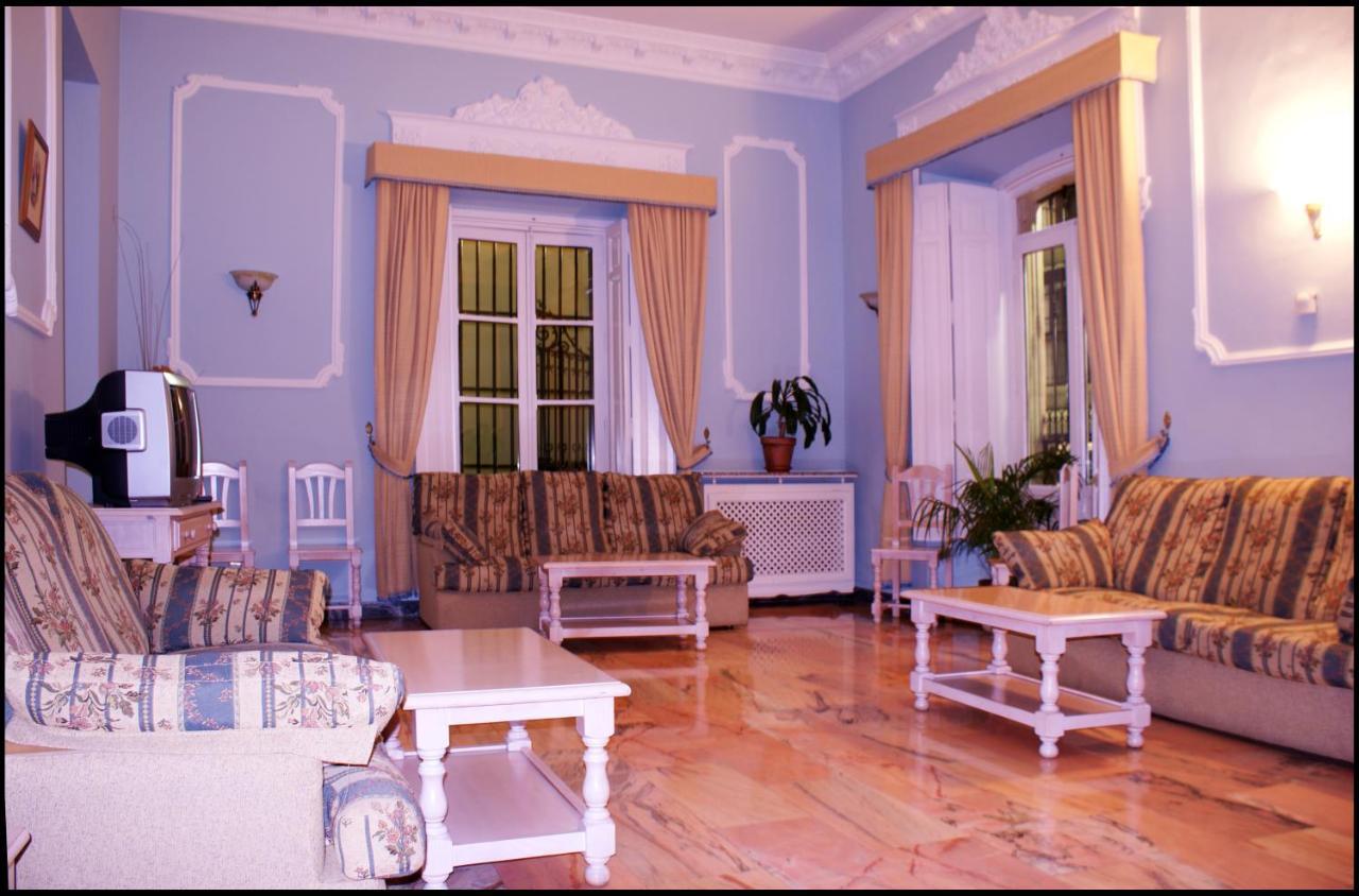 Victoria Hotel Trujillo Buitenkant foto