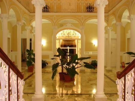 Victoria Hotel Trujillo Buitenkant foto