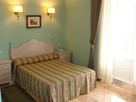 Victoria Hotel Trujillo Buitenkant foto